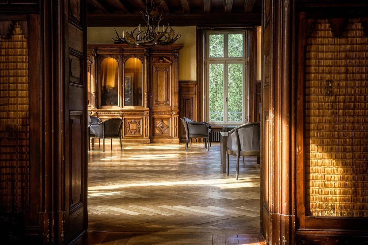 Poser un parquet flottant dans une chambre : guide complet et astuces 2026